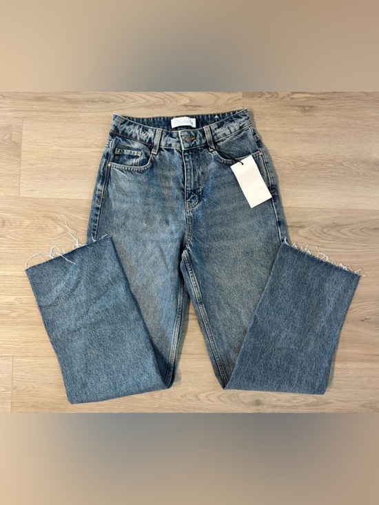 Zara Denim - Zara High Waist Mom Jeans Straight-Leg in Washed Blue Denim MSRP $50